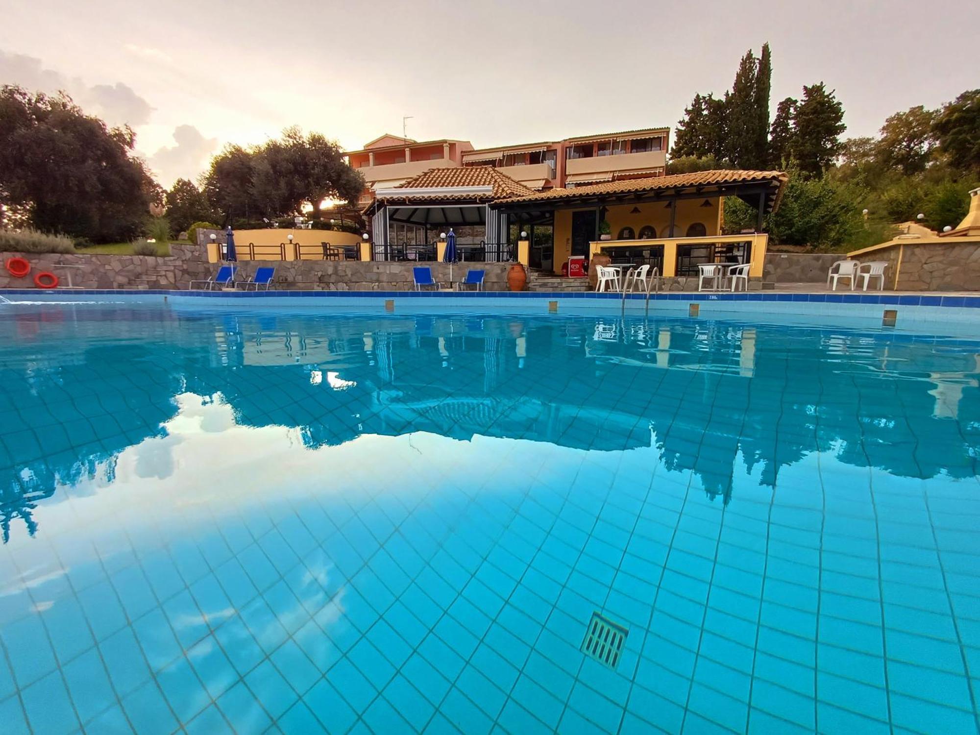 ذيسْخا Penelope Apartment Hotel المظهر الخارجي الصورة