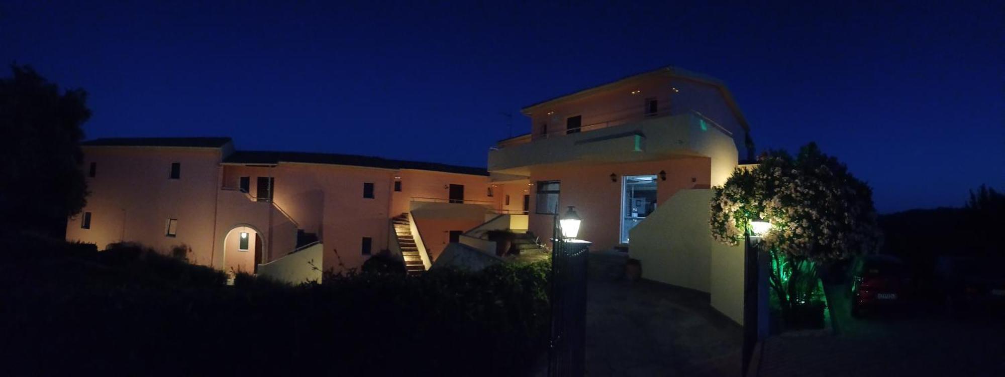 ذيسْخا Penelope Apartment Hotel المظهر الخارجي الصورة