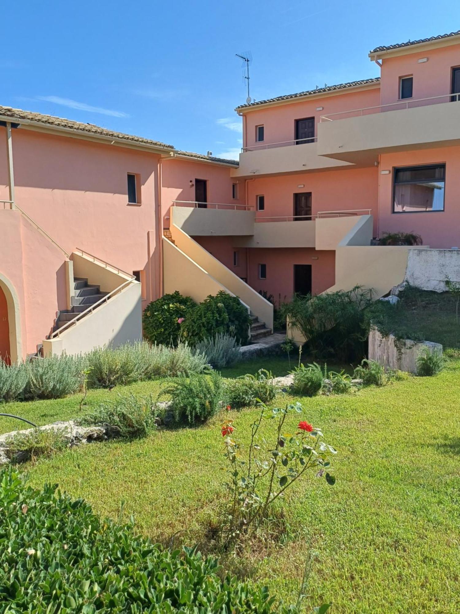 ذيسْخا Penelope Apartment Hotel المظهر الخارجي الصورة